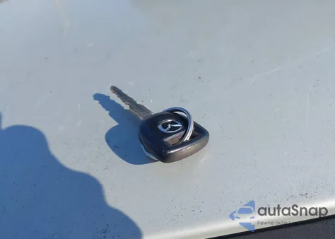 2004 Mazda Mazda6 S z USA, uszkodzony, nr VIN 1YVFP82D045N71222